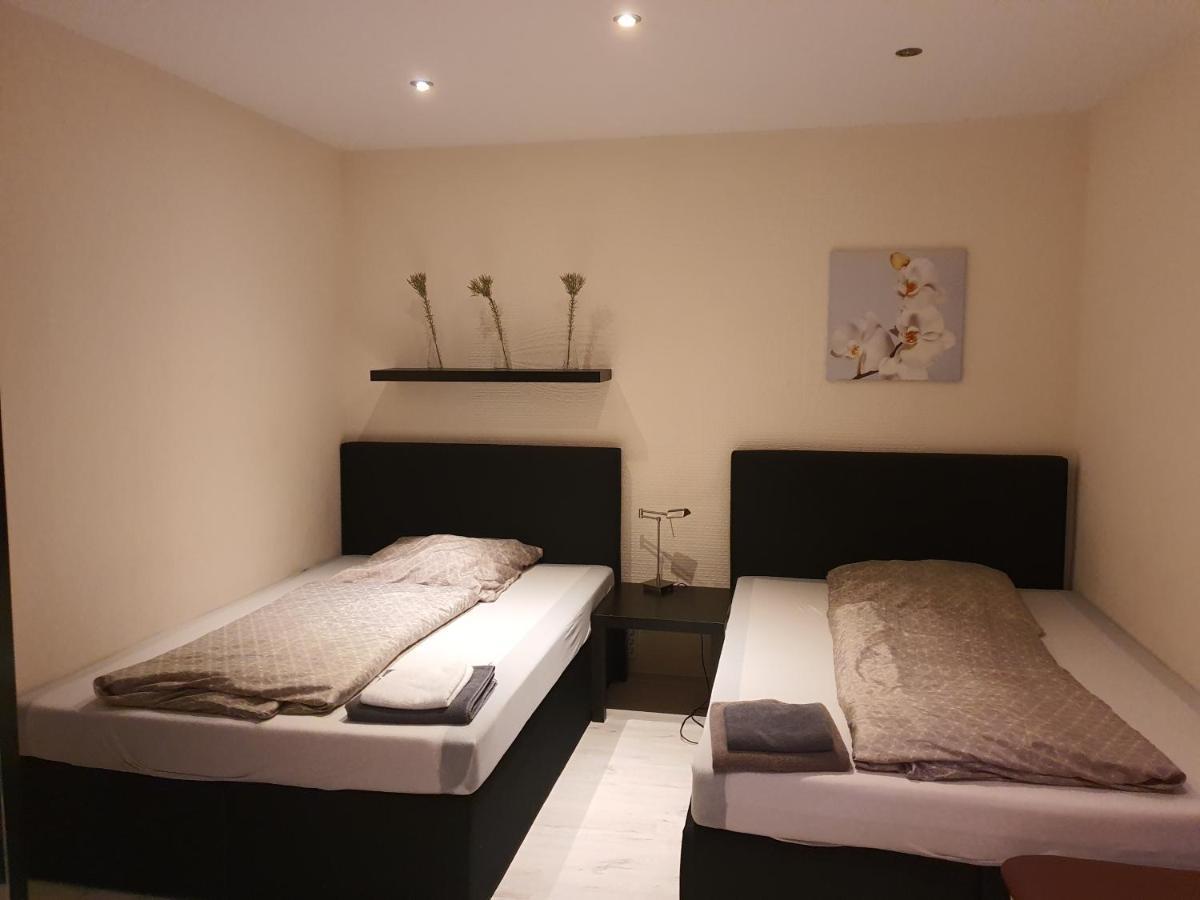 Apartment Bei Hamburg Bis 10 Personen Mit Terasse Und Gartennutzung. บุคโฮลซ์ อิน แด นอร์ดไฮเดอ ภายนอก รูปภาพ